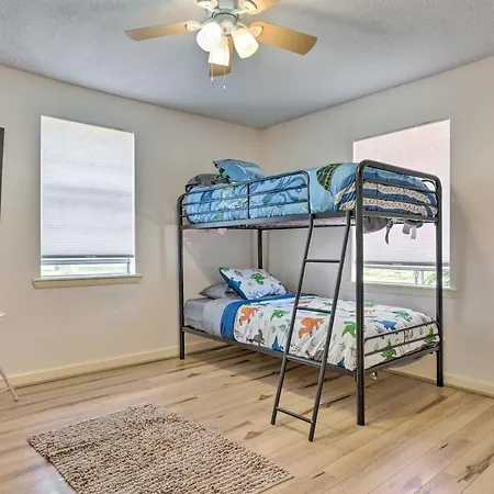 Stunning Gulfport Getaway About 1 Mi To The Beach Exterior foto