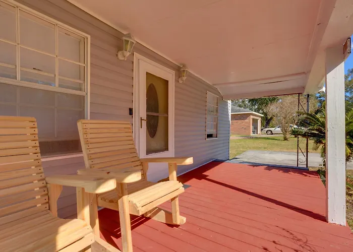 Stunning Gulfport Getaway About 1 Mi To The Beach